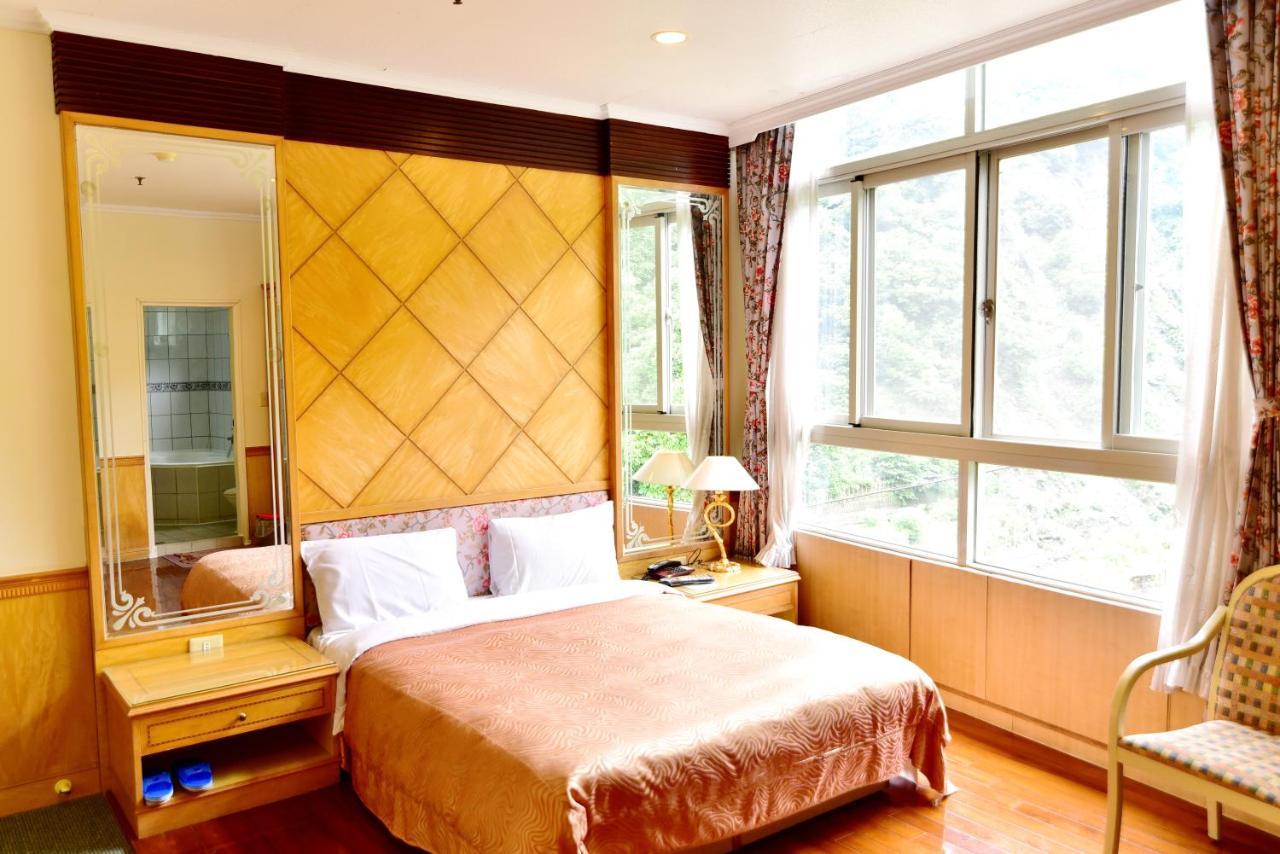 Jenq Yang Hotspring Hotel เหรินอ้าย ภายนอก รูปภาพ